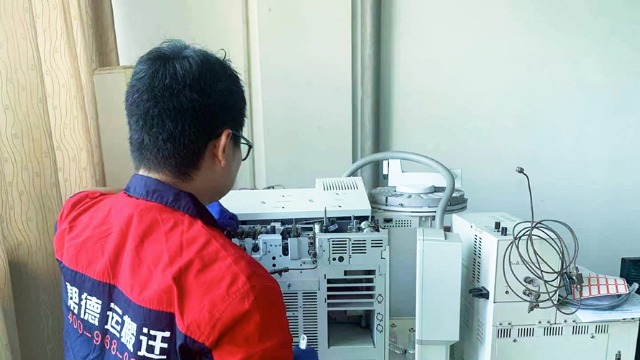 凈化工作臺的實(shí)驗(yàn)室設(shè)備調(diào)試和操作規(guī)范