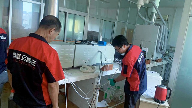 想要做好實(shí)驗(yàn)室搬遷，搬遷公司要做好規(guī)?；l(fā)展