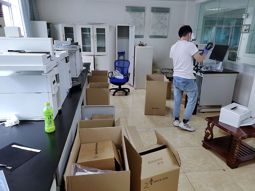 新泰精密儀器設(shè)備搬遷公司
