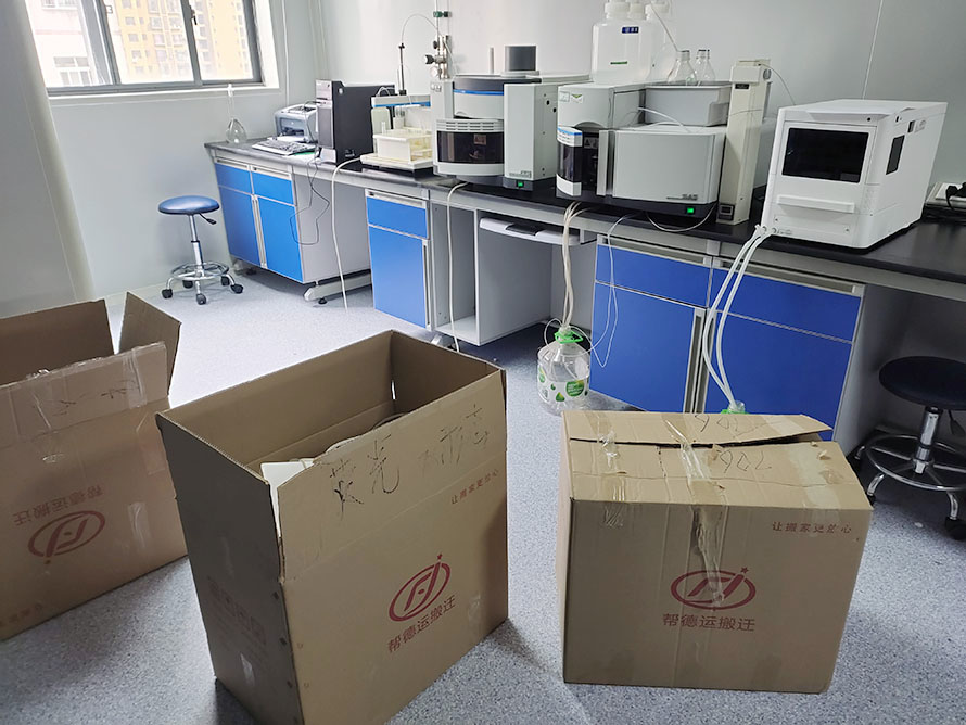 訥河實驗室設備搬運