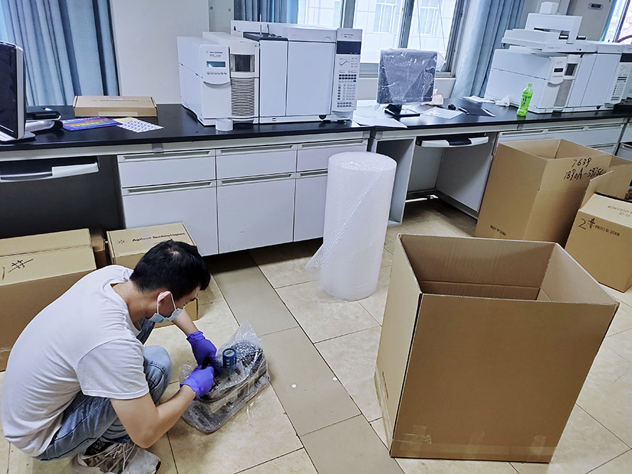 精密設(shè)備搬遷